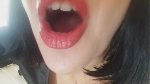 Drágám, a mostohaanyád ma nem enged el az iskolába... Túl nagy szükségem van rád...