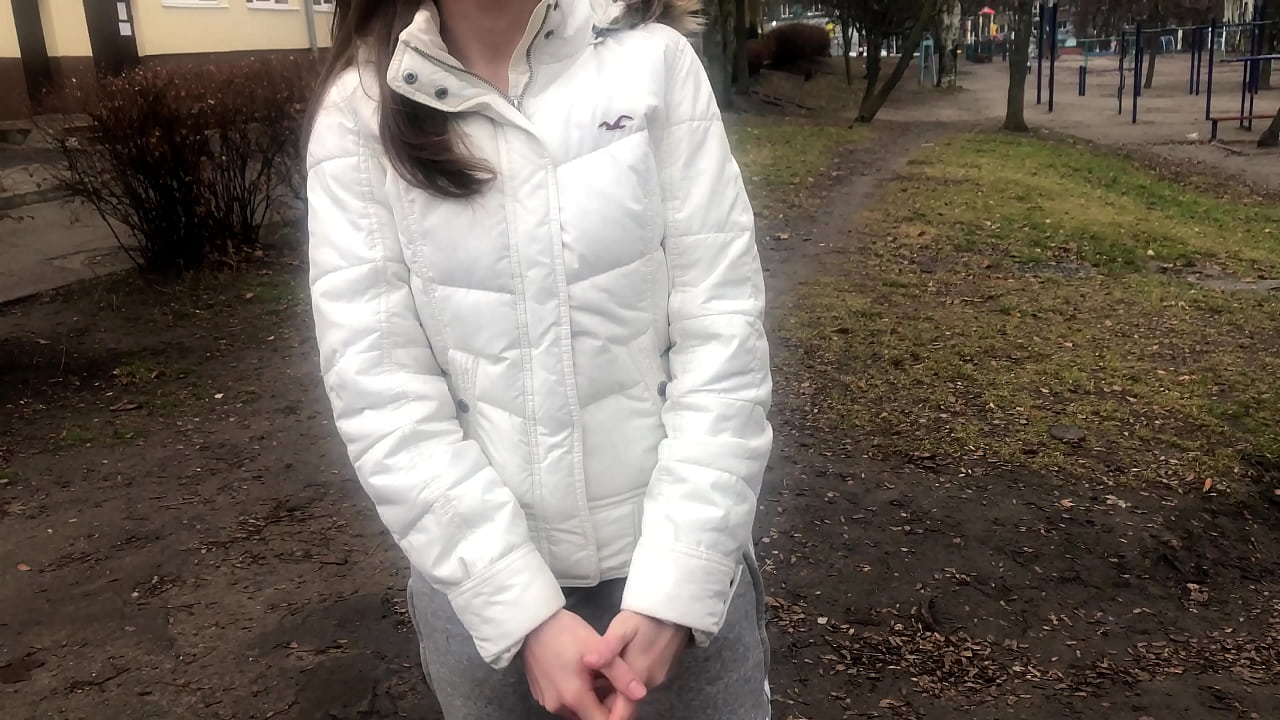 Idegen a pénzért szívott és baszott. Orosz amatőr. Beszélgetéssel.