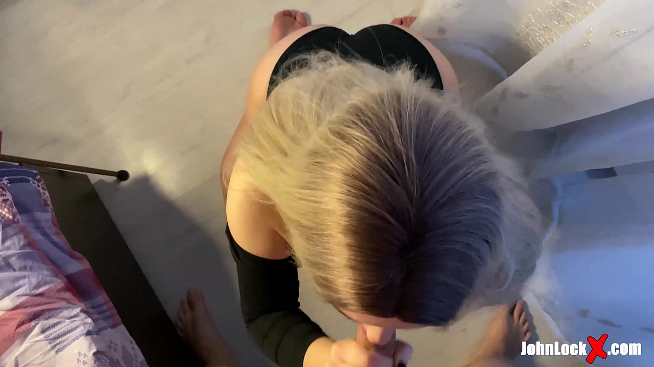 Redhead szopás Dick és kibaszott fel, egyre Cum a seggére